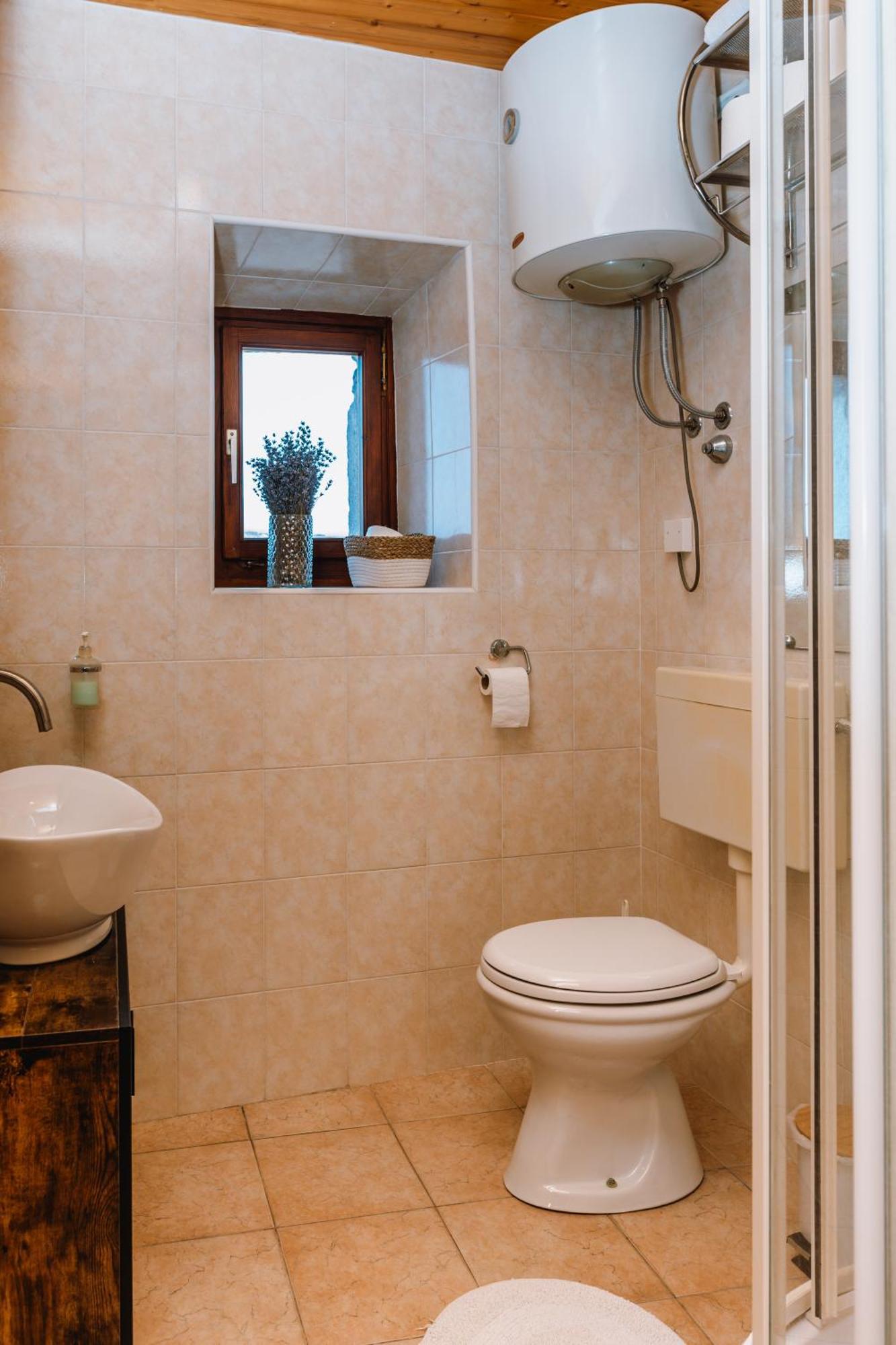 Apartment Valetovi Štanjel Extérieur photo