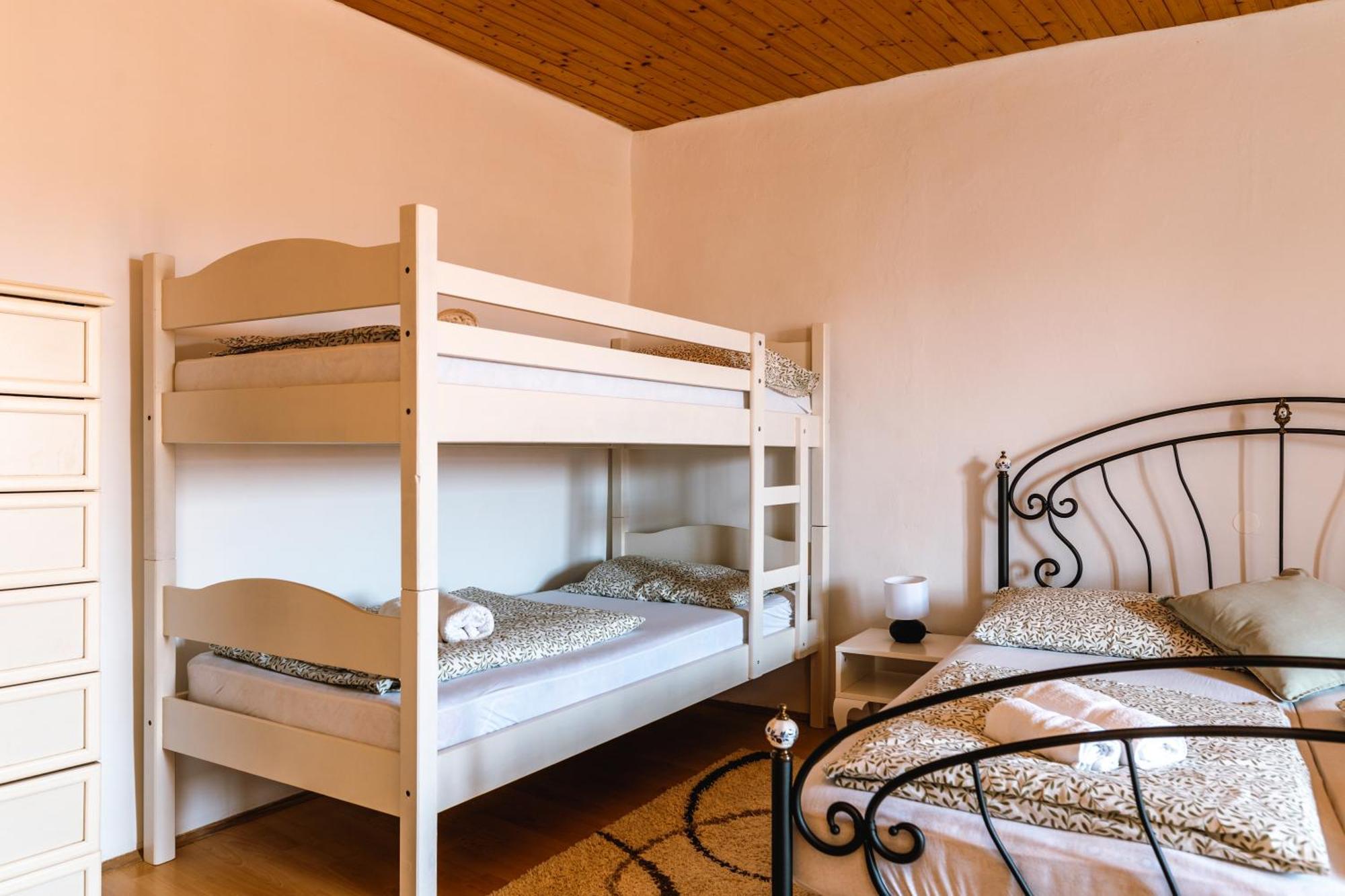 Apartment Valetovi Štanjel Extérieur photo